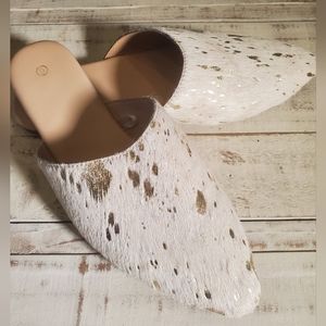 NWOT faux fur mules
